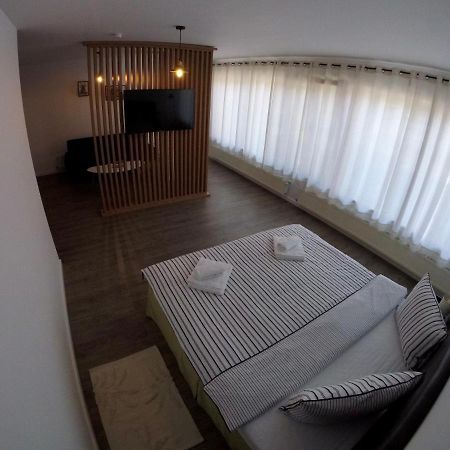 Cochet Accommodation Piatra Neamţ Exterior foto