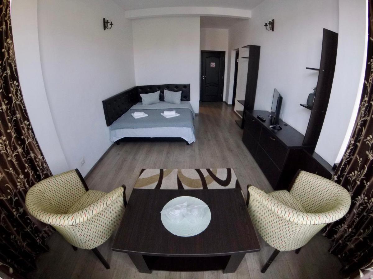 Cochet Accommodation Piatra Neamţ Exterior foto