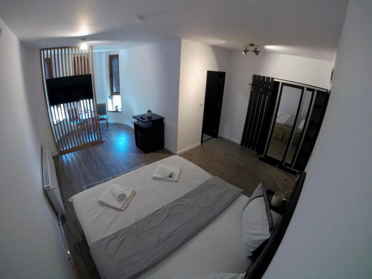Cochet Accommodation Piatra Neamţ Exterior foto