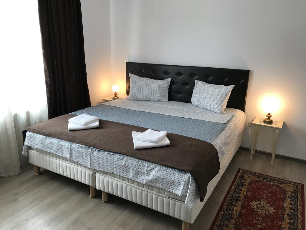 Cochet Accommodation Piatra Neamţ Exterior foto